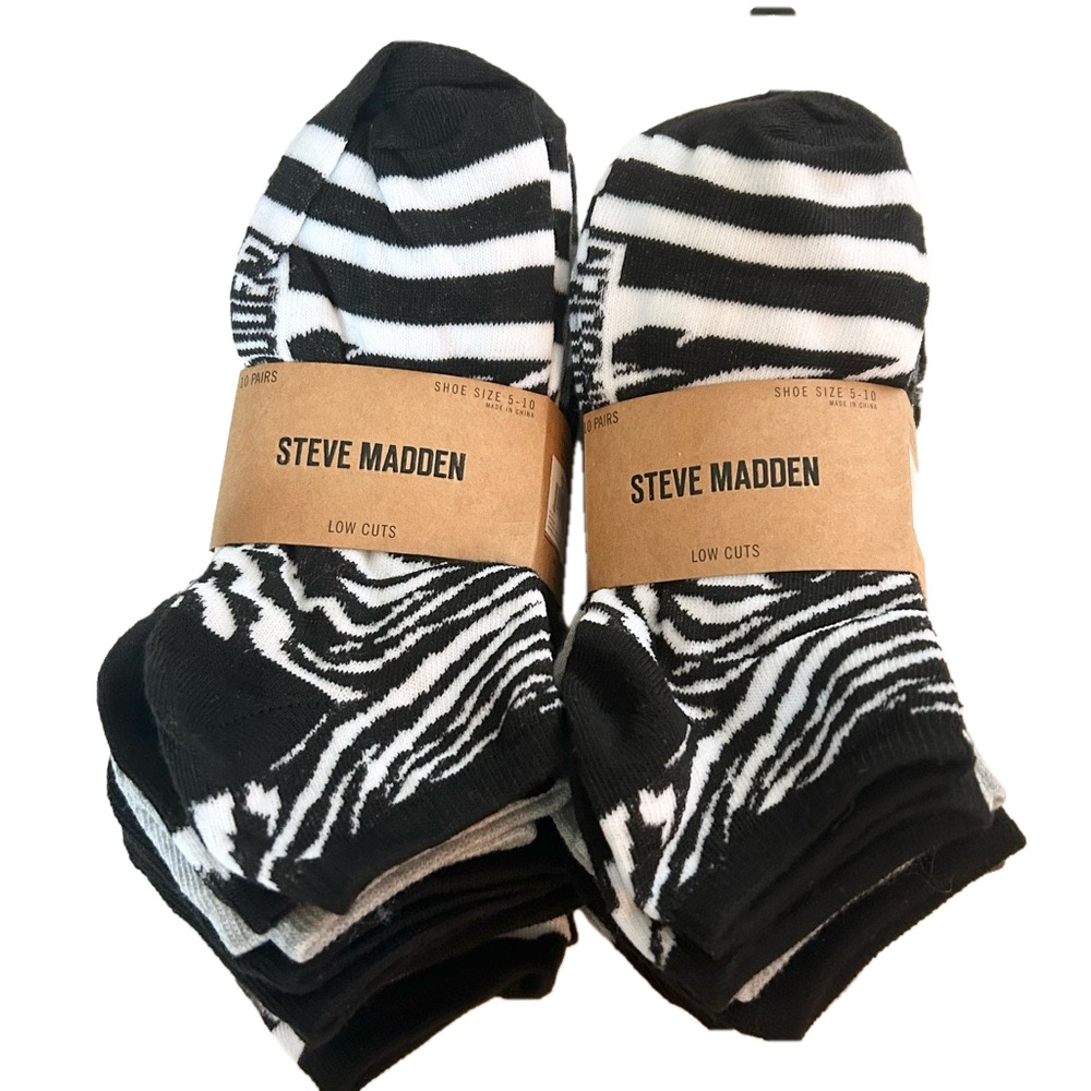 Steve Madden Woman’s Low Cut Socks 20 Pairs Shoe size 5-10 Grey Black White